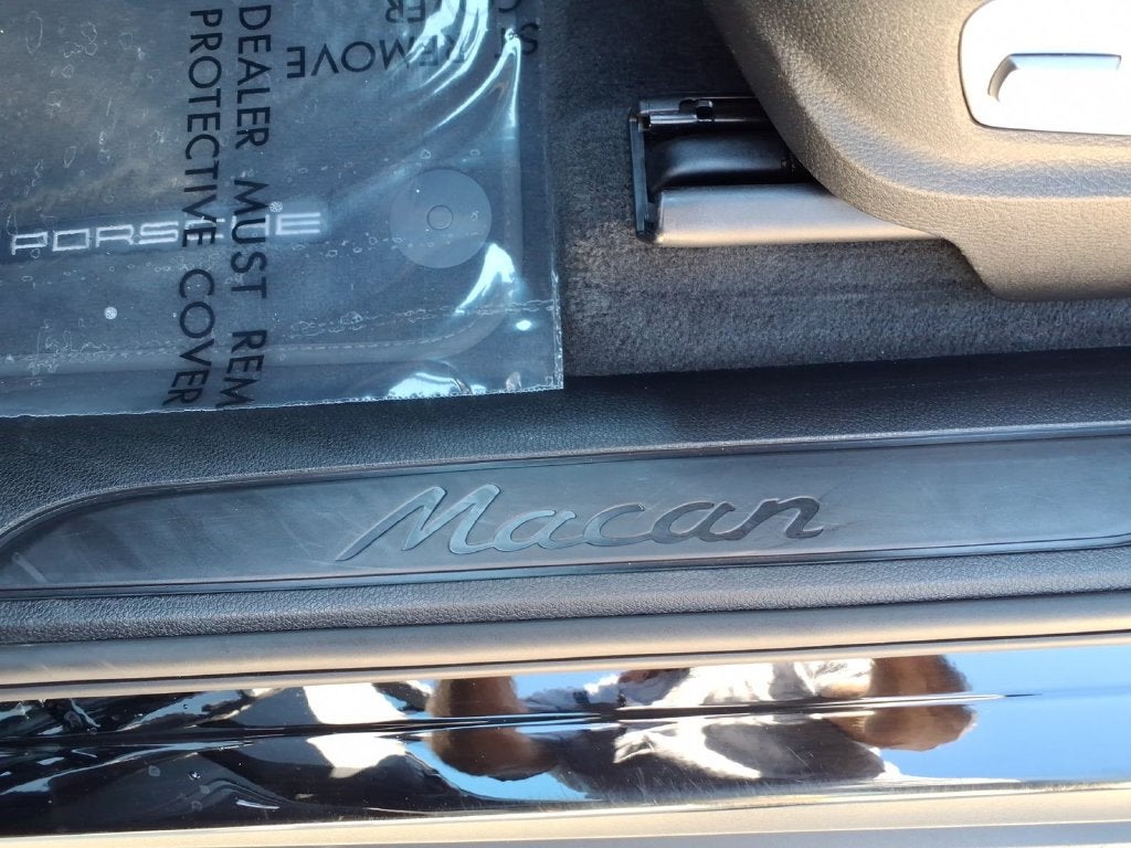 2018 Porsche Macan Sport Edition