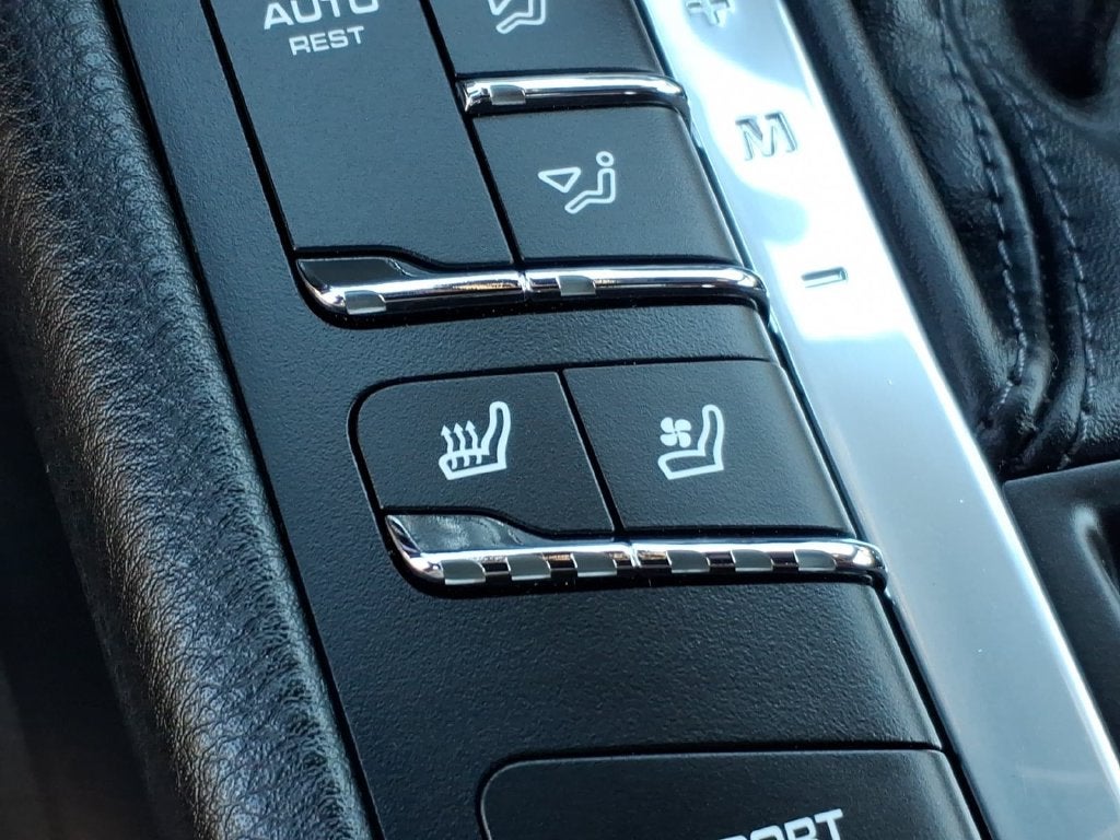 2018 Porsche Macan Sport Edition