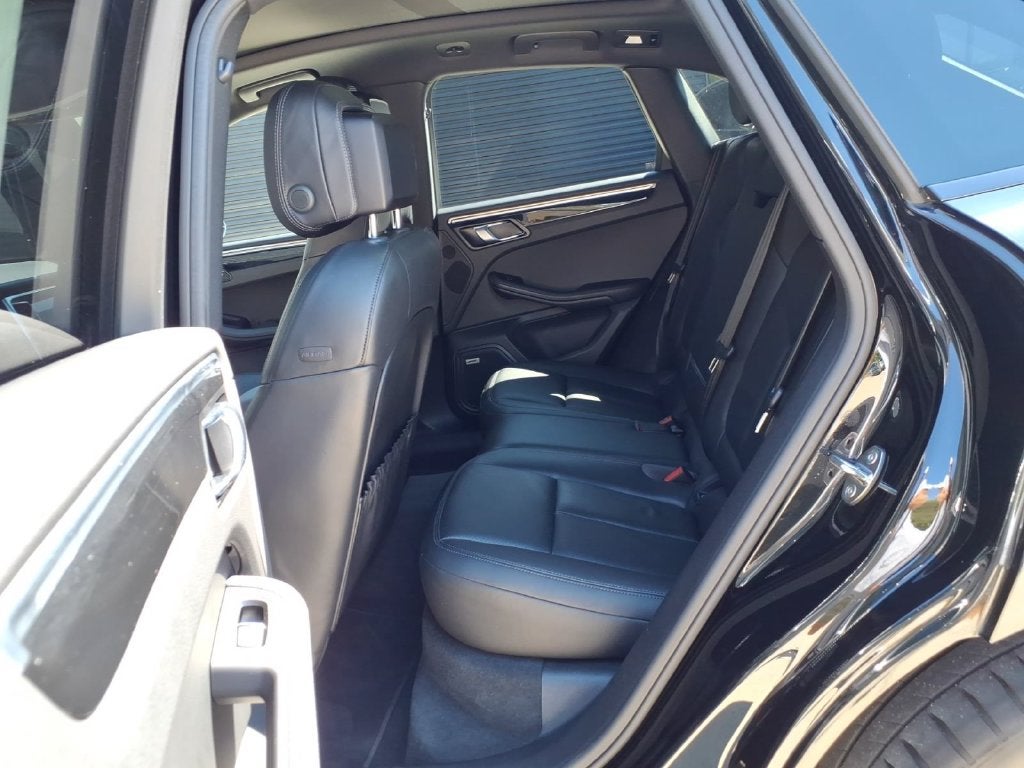 2018 Porsche Macan Sport Edition