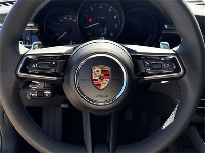 2025 Porsche Macan Base