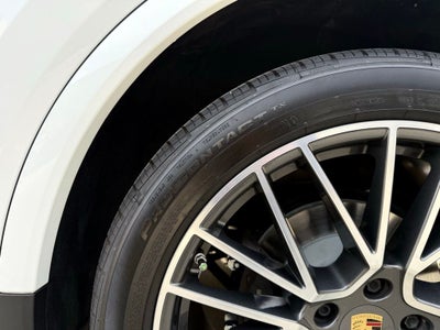 2019 Porsche Cayenne Base