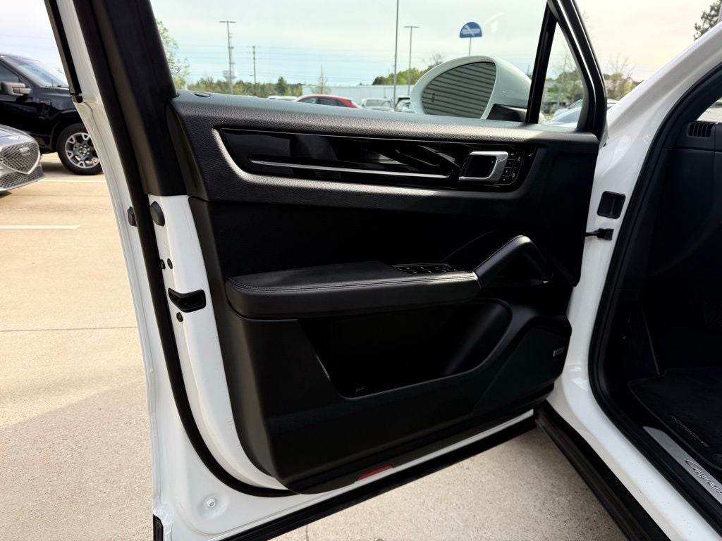 2019 Porsche Cayenne Base