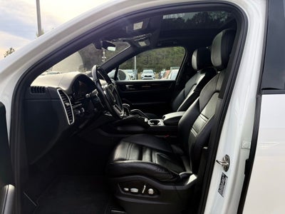 2019 Porsche Cayenne Base