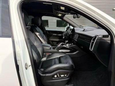 2019 Porsche Cayenne Base