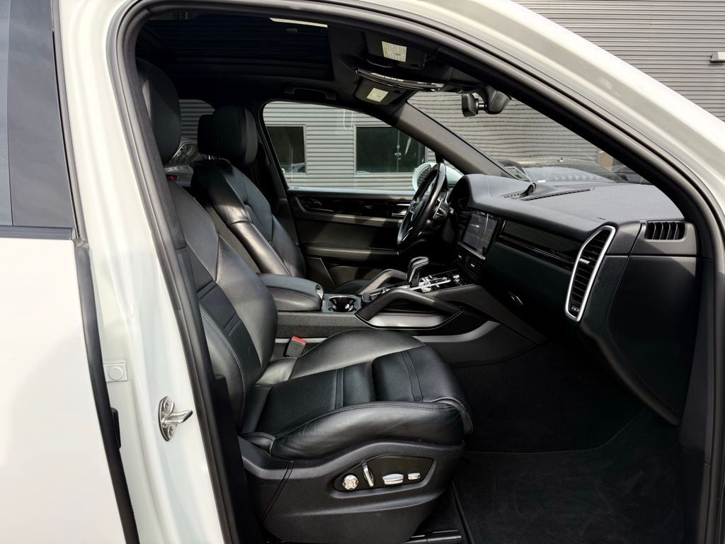 2019 Porsche Cayenne Base
