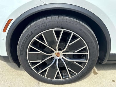 2024 Porsche Macan Electric 4