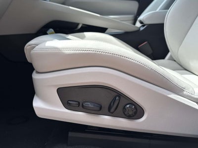 2024 Porsche Macan Electric 4