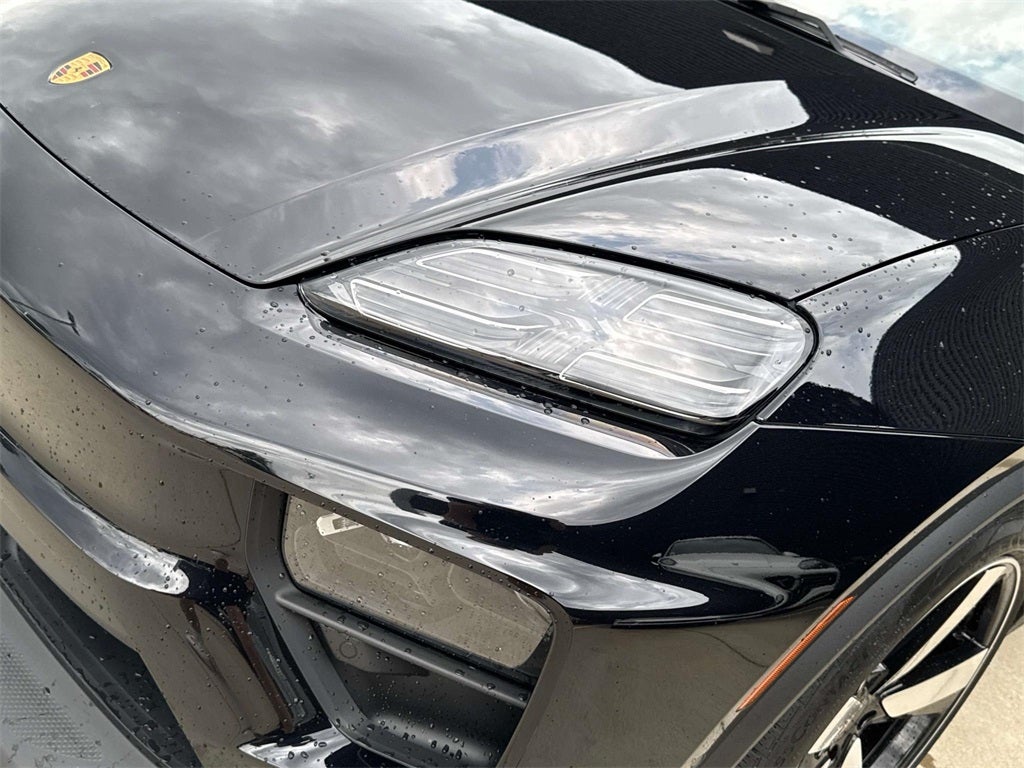 2025 Porsche Macan Electric 4S