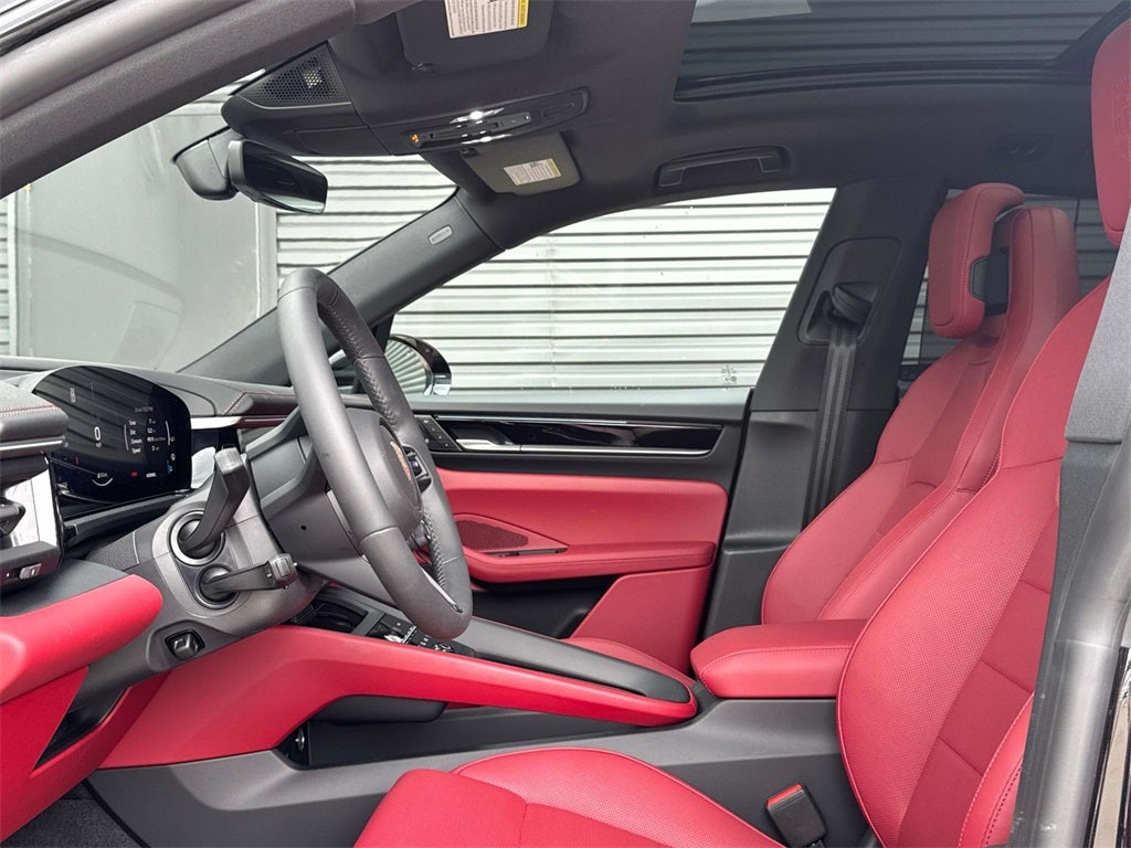 2025 Porsche Macan Electric 4S