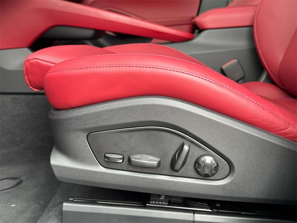 2025 Porsche Macan Electric 4S