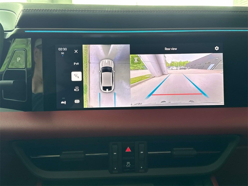 2025 Porsche Macan Electric 4S