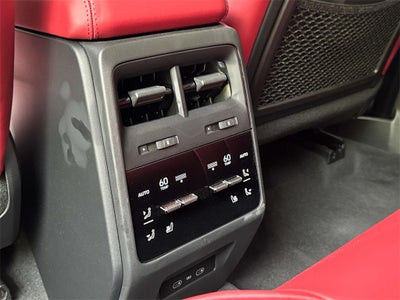 2025 Porsche Macan Electric 4S