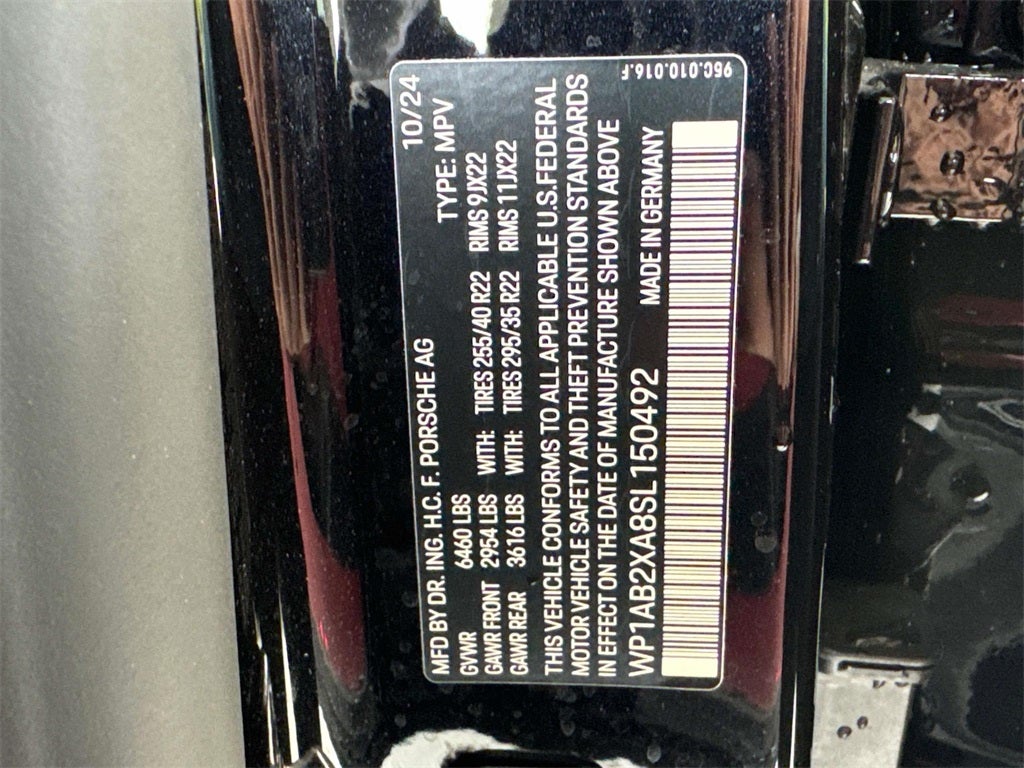 2025 Porsche Macan Electric 4S