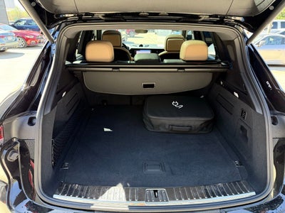 2025 Porsche Cayenne E-Hybrid Base