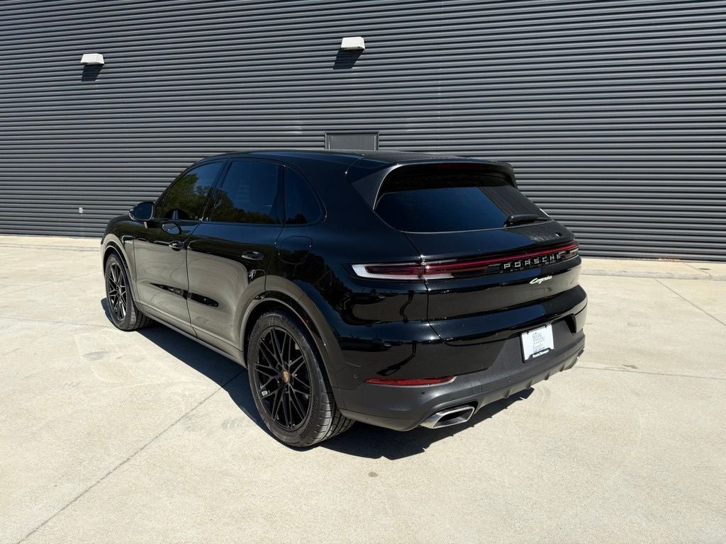 2025 Porsche Cayenne E-Hybrid Base