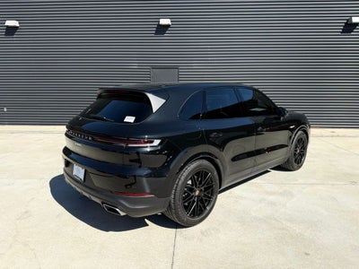 2025 Porsche Cayenne E-Hybrid Base