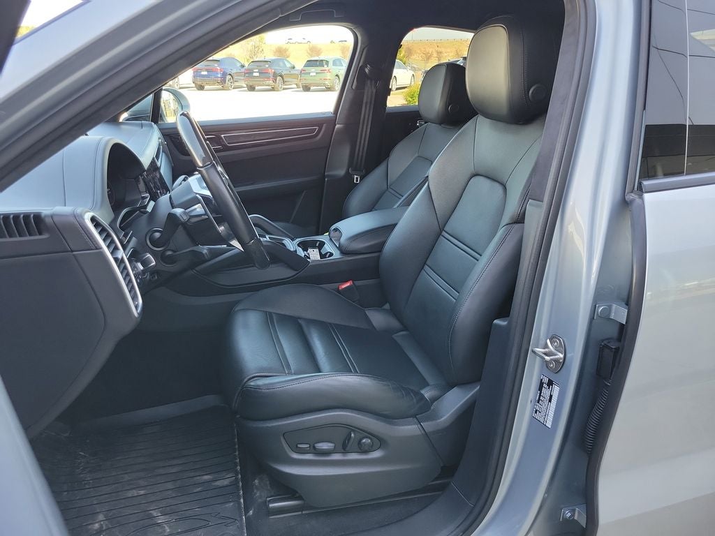 2022 Porsche Cayenne Coupe GTS