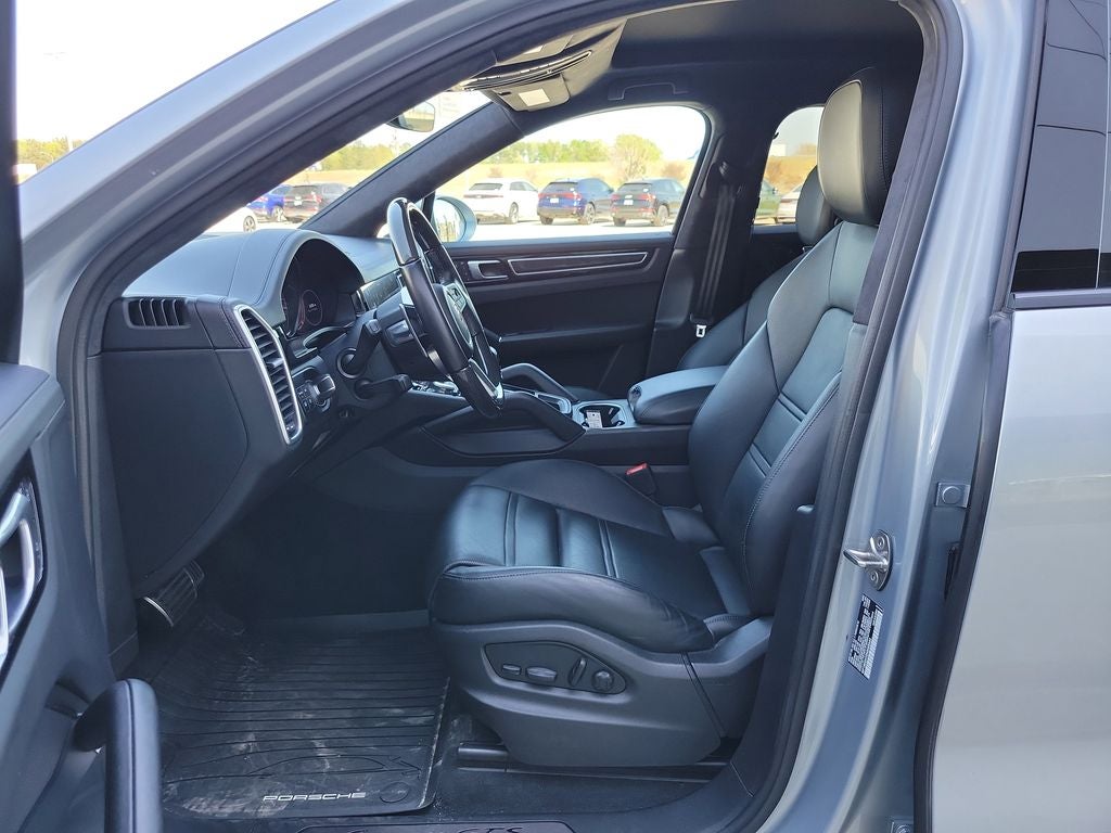 2022 Porsche Cayenne Coupe GTS