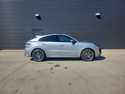 2022 Porsche Cayenne Coupe GTS