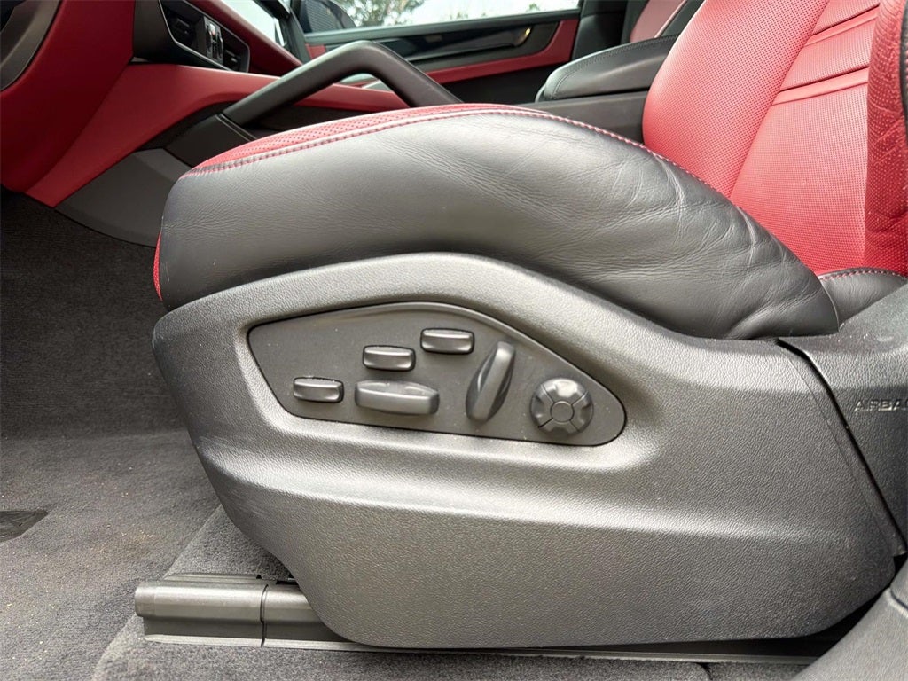 2024 Porsche Cayenne Coupe Turbo GT