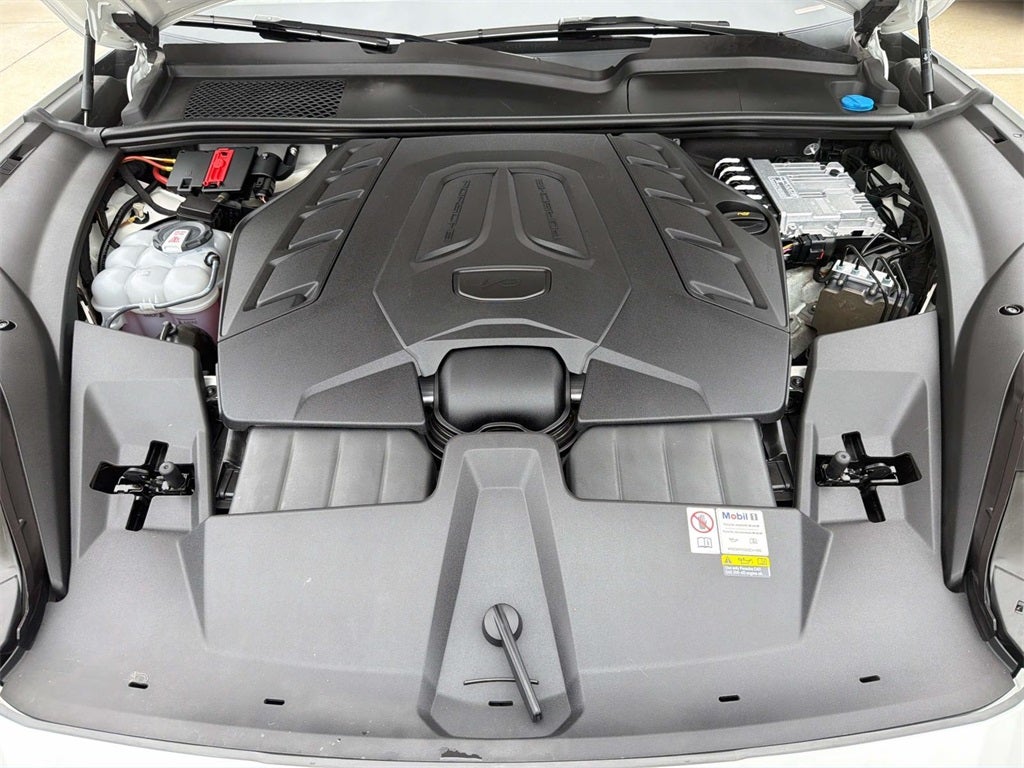 2024 Porsche Cayenne Coupe Turbo GT