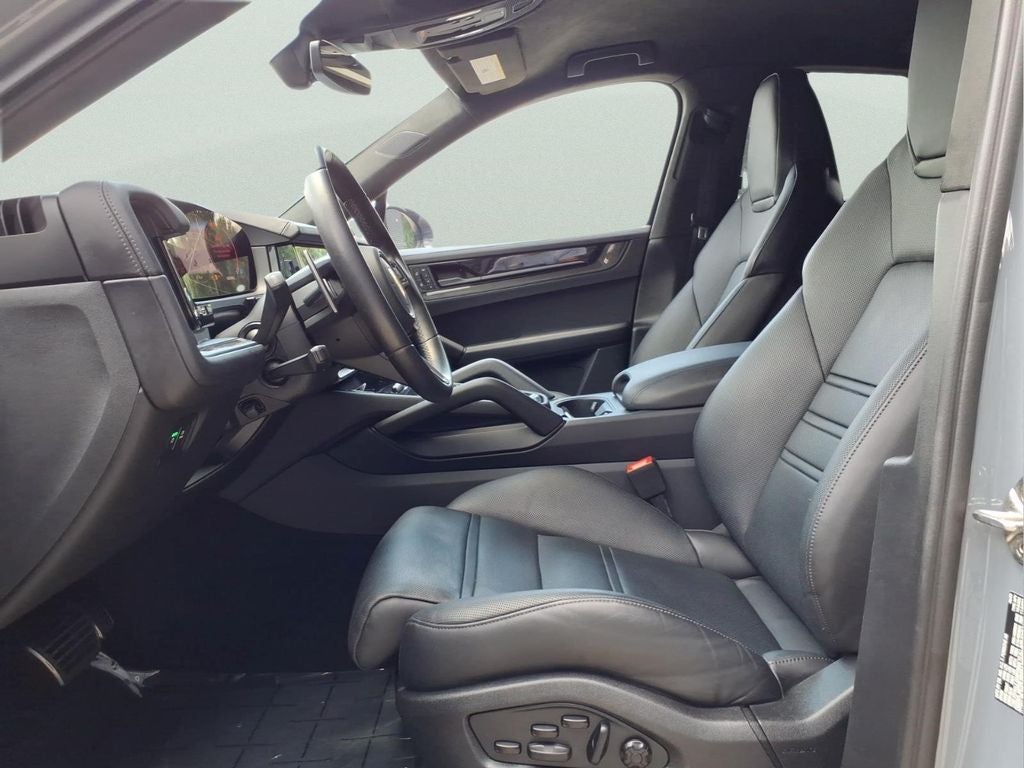 2024 Porsche Cayenne Coupe Turbo GT