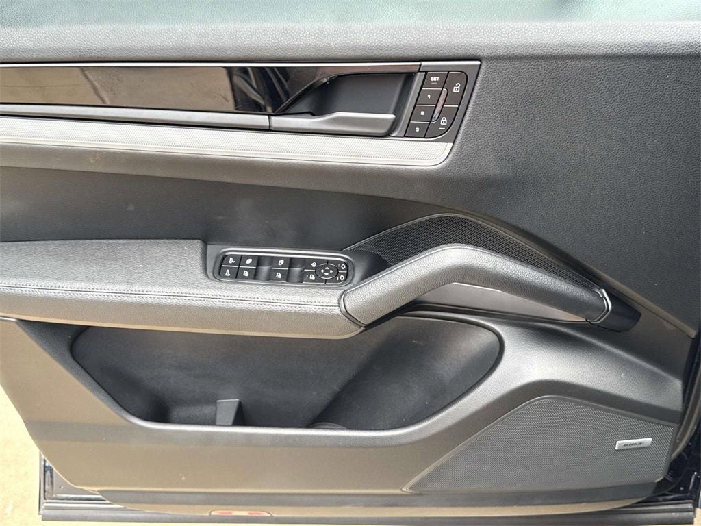 2025 Porsche Cayenne Coupe S