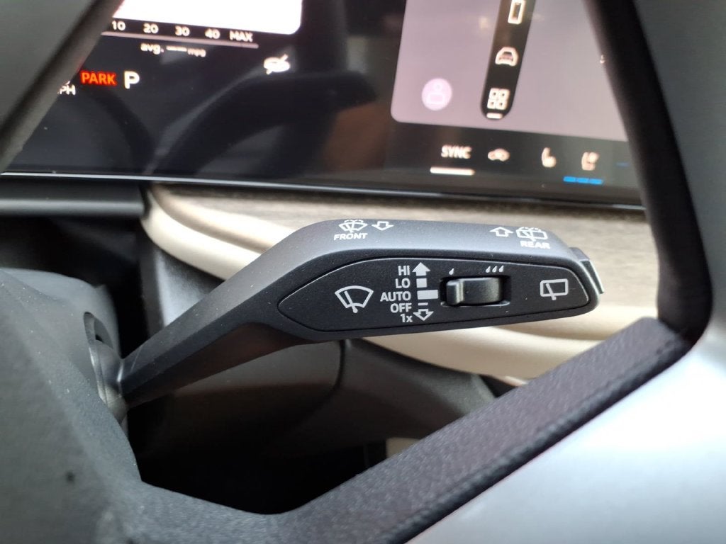 2026 Audi Q5 2.0T Premium Plus quattro