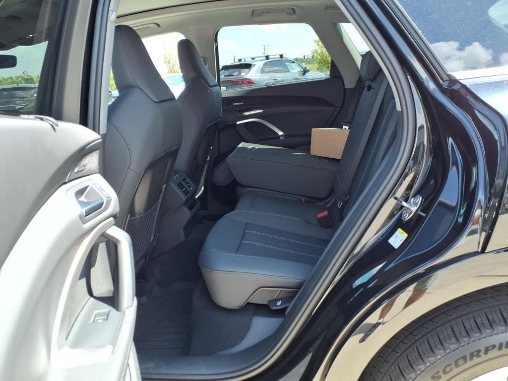 2026 Audi Q5 2.0T Premium Plus quattro