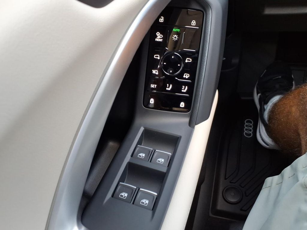 2026 Audi Q5 2.0T Prestige quattro