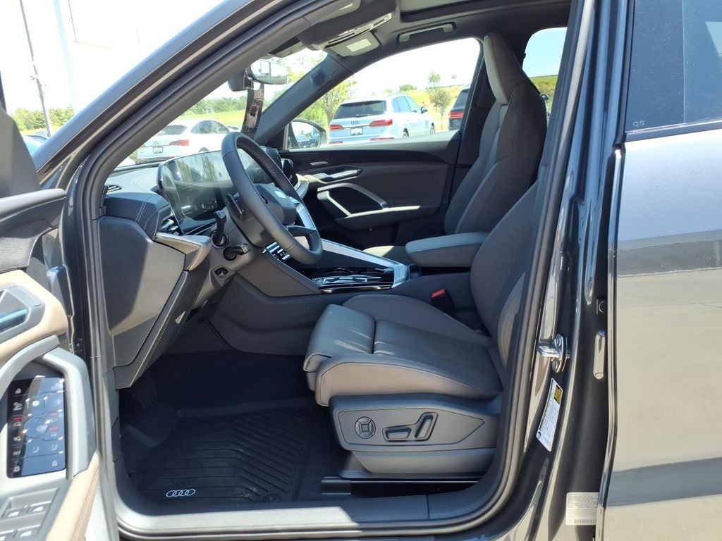 2026 Audi Q5 2.0T Premium Plus quattro
