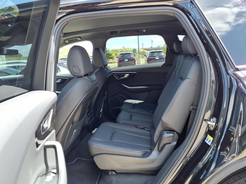 2026 Audi Q7 45 Premium quattro
