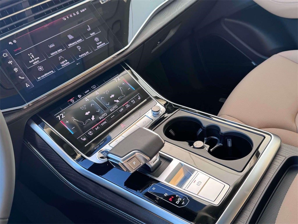 2025 Audi Q8 55 Premium Plus quattro