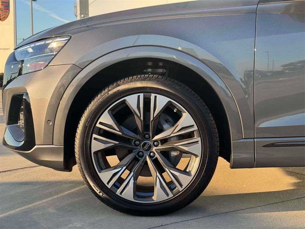 2025 Audi Q8 55 Premium Plus quattro