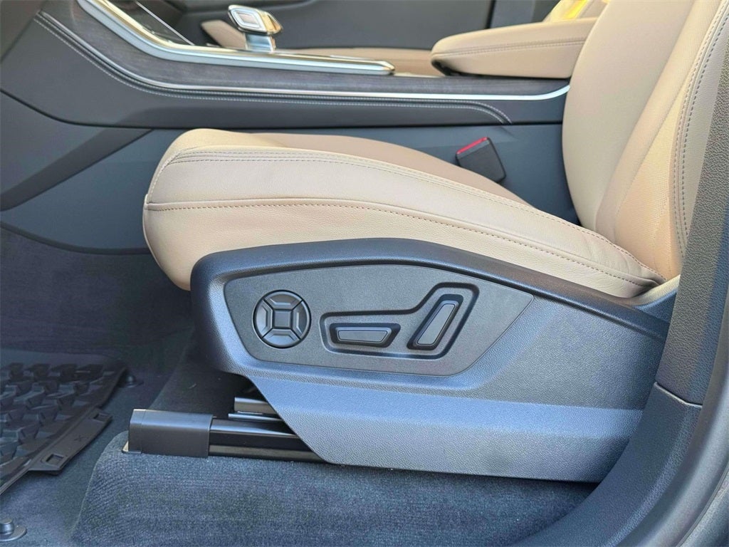 2025 Audi Q8 55 Premium Plus quattro