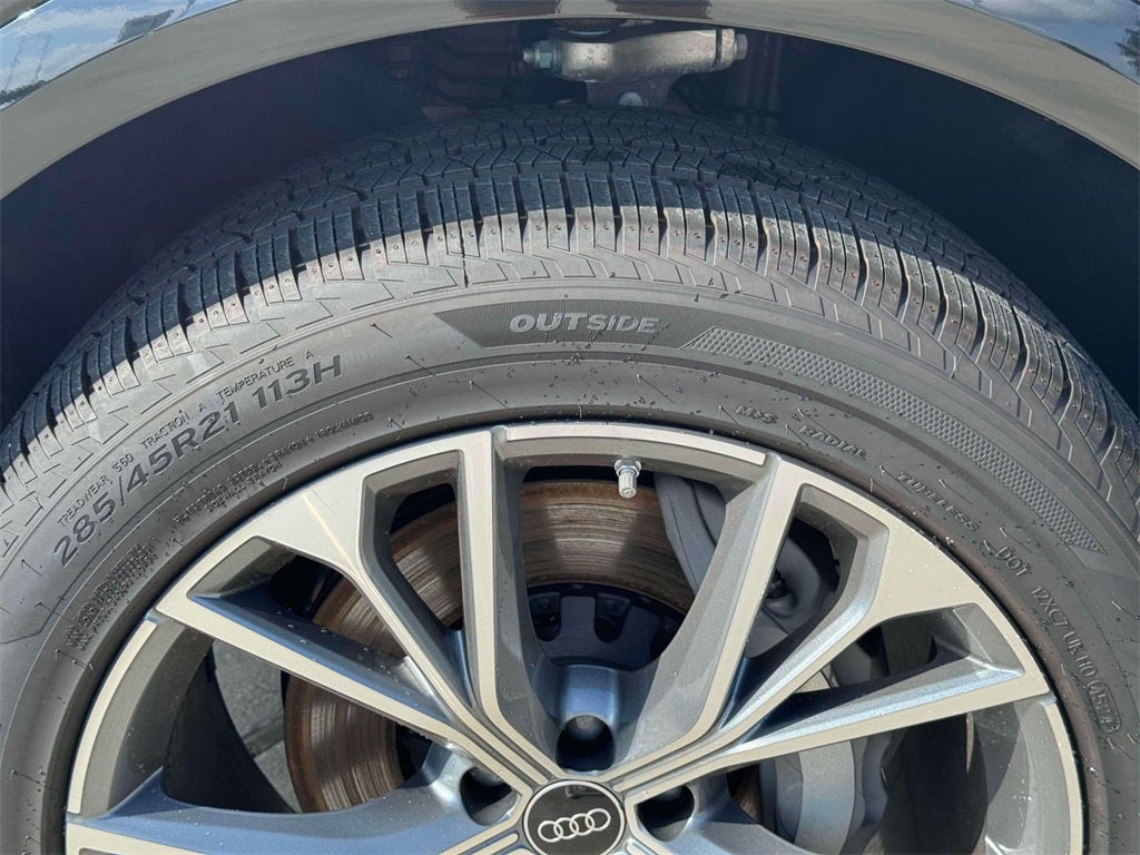 2025 Audi Q8 55 Premium Plus quattro