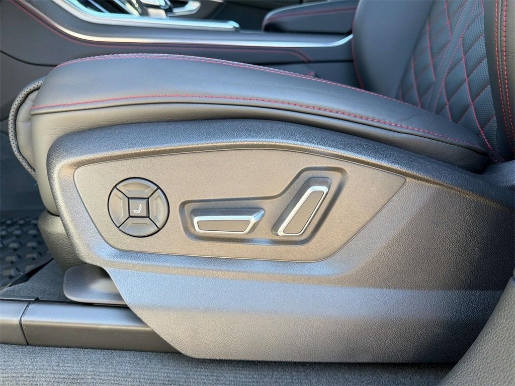 2026 Audi SQ8 4.0T Premium Plus quattro