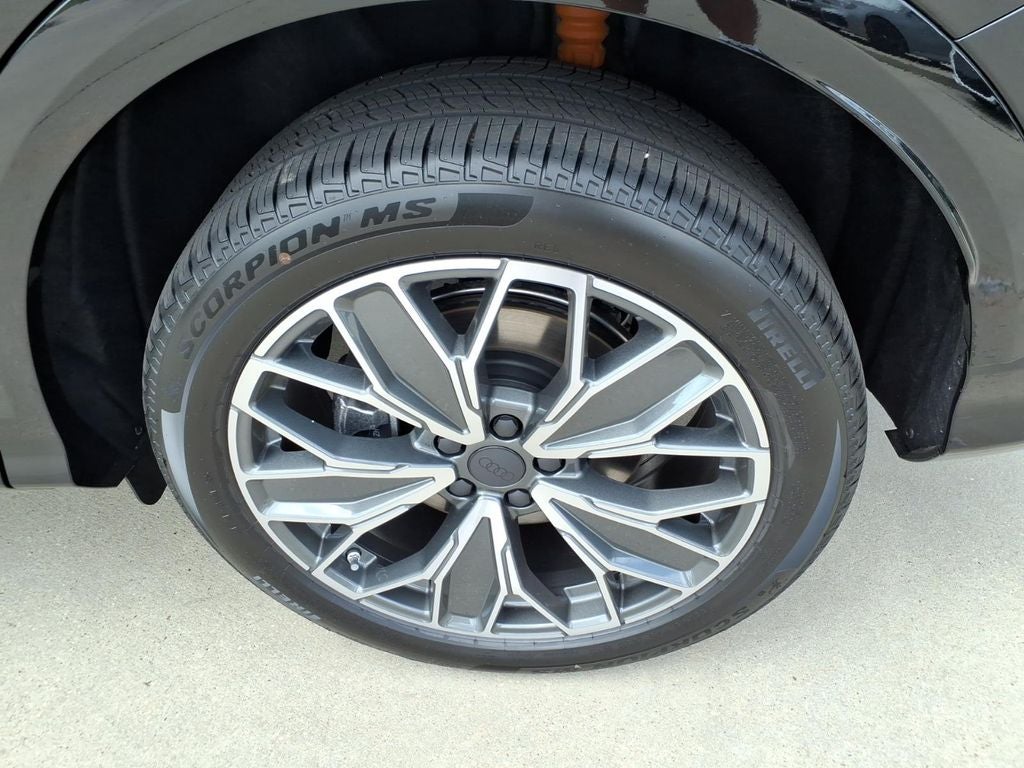 2026 Audi Q5 2.0T Premium Plus quattro