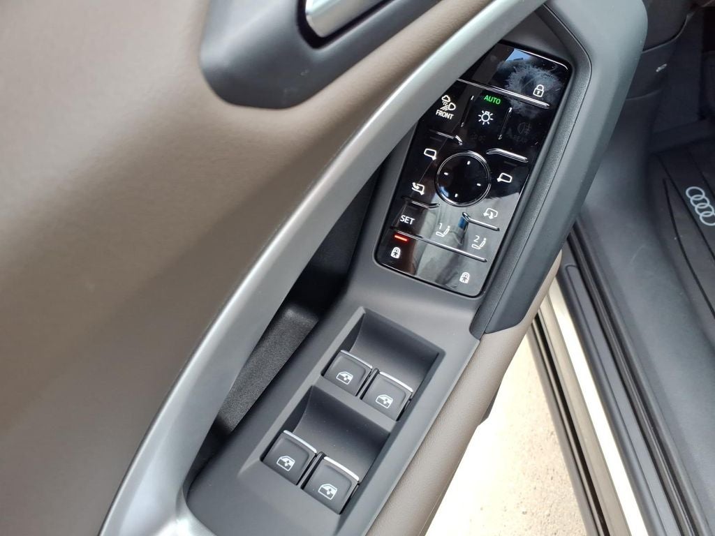 2026 Audi Q5 2.0T Premium Plus quattro