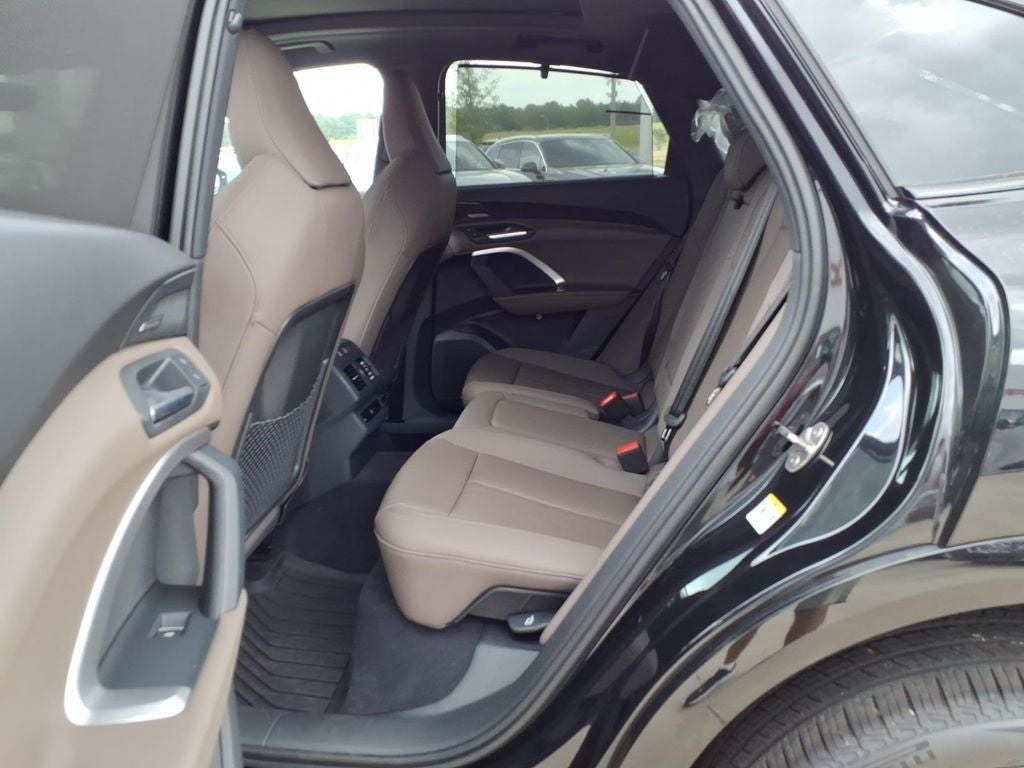 2026 Audi Q5 2.0T Premium Plus quattro
