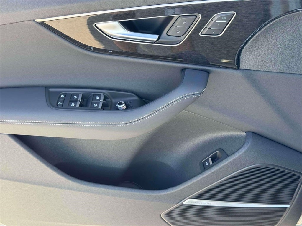 2025 Audi Q7 55 Premium Plus quattro