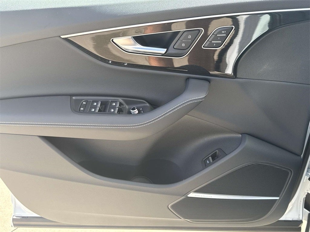 2025 Audi Q7 55 Premium Plus quattro