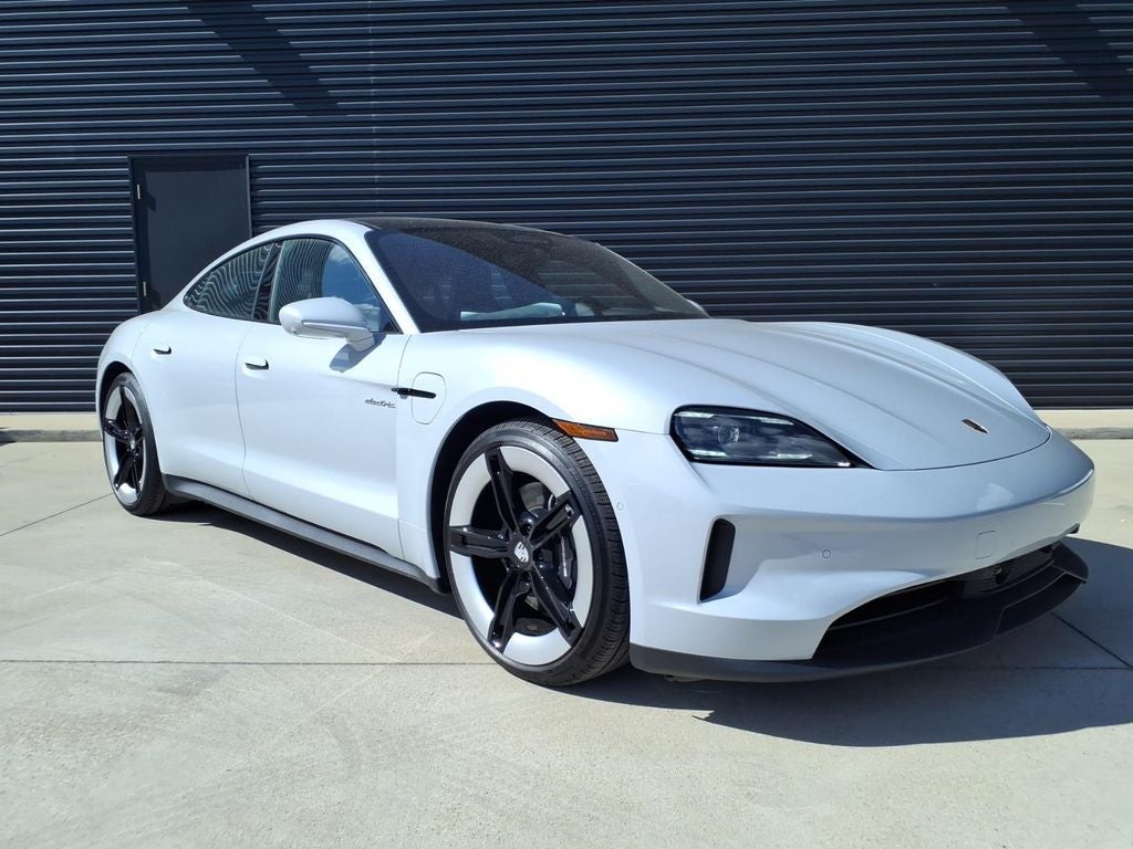 2026 Porsche Taycan 4