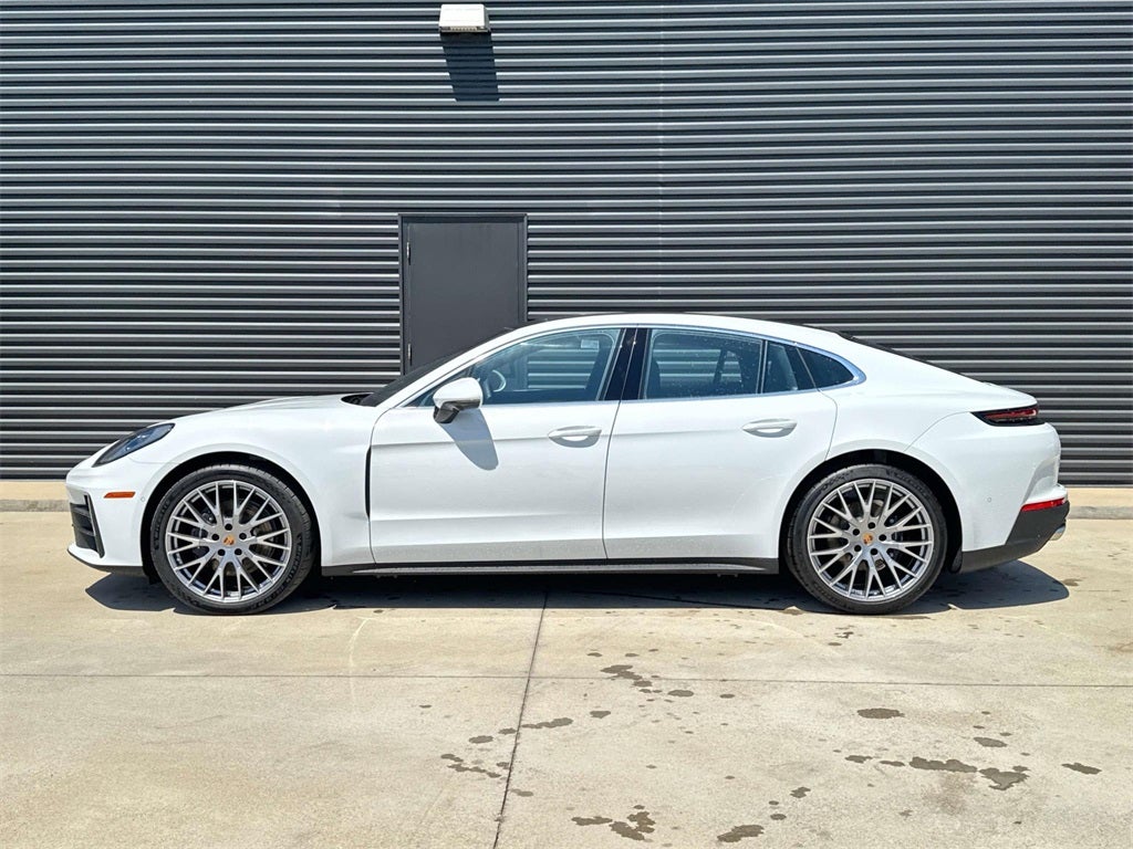 2025 Porsche Panamera 4