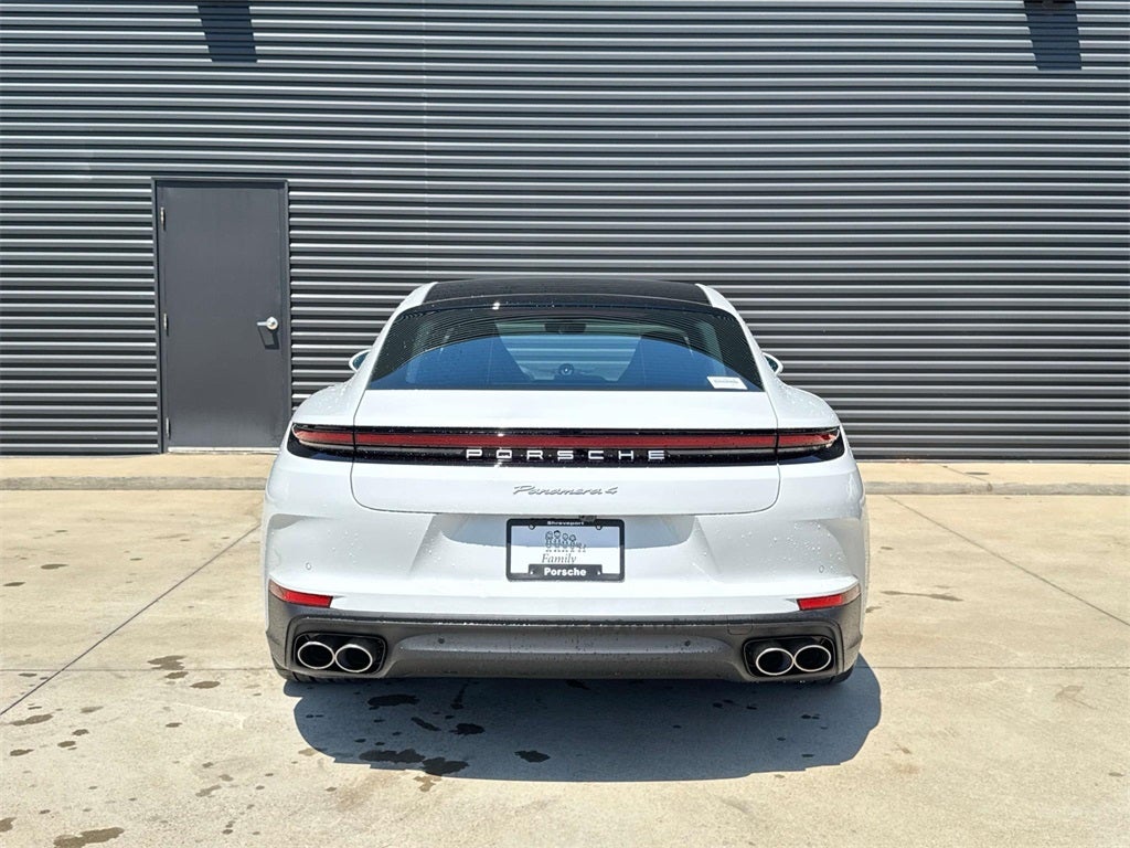2025 Porsche Panamera 4