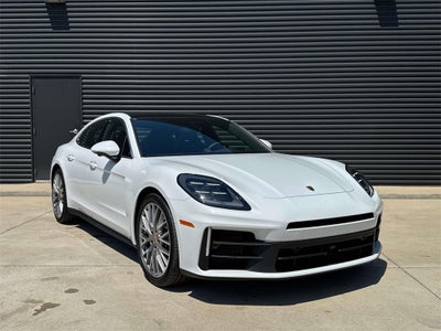 2025 Porsche Panamera 4
