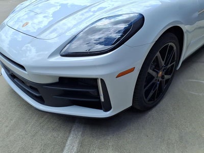 2026 Porsche Panamera 4