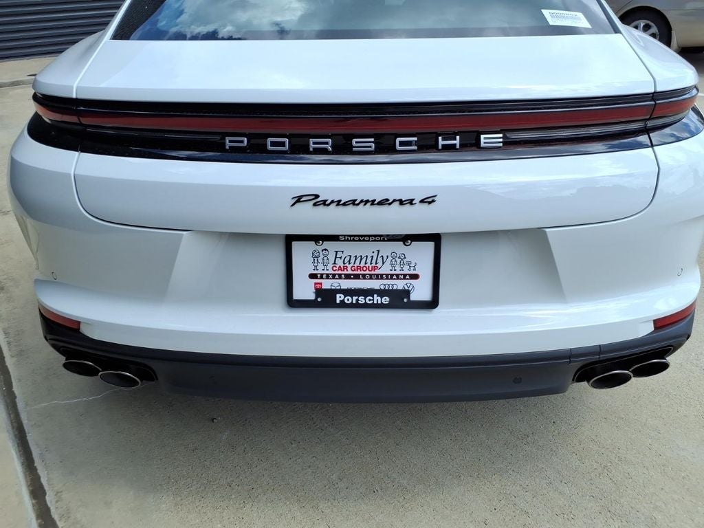 2026 Porsche Panamera 4