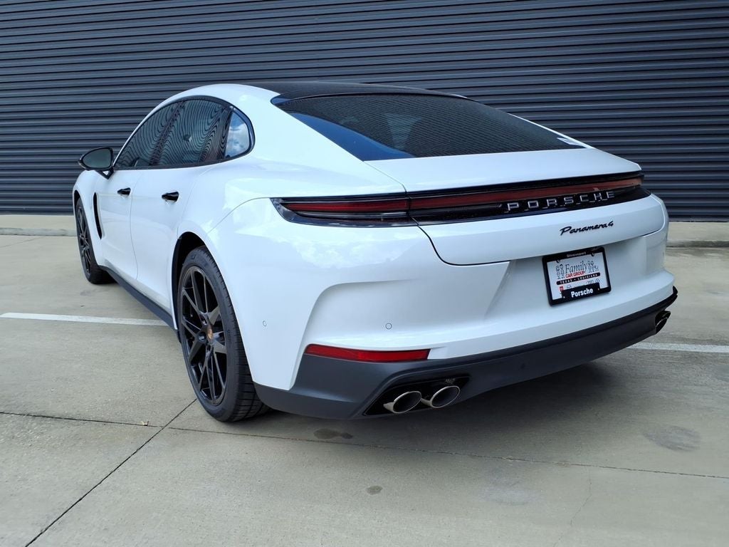 2026 Porsche Panamera 4