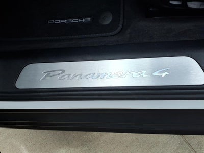 2026 Porsche Panamera 4